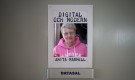 Anita 68, kör Scrabble på datorn